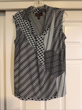 Dana Buchman Sleeveless Top